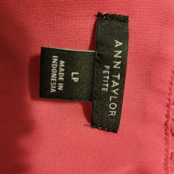 Ann Taylor Blouse - Picture 2 of 4